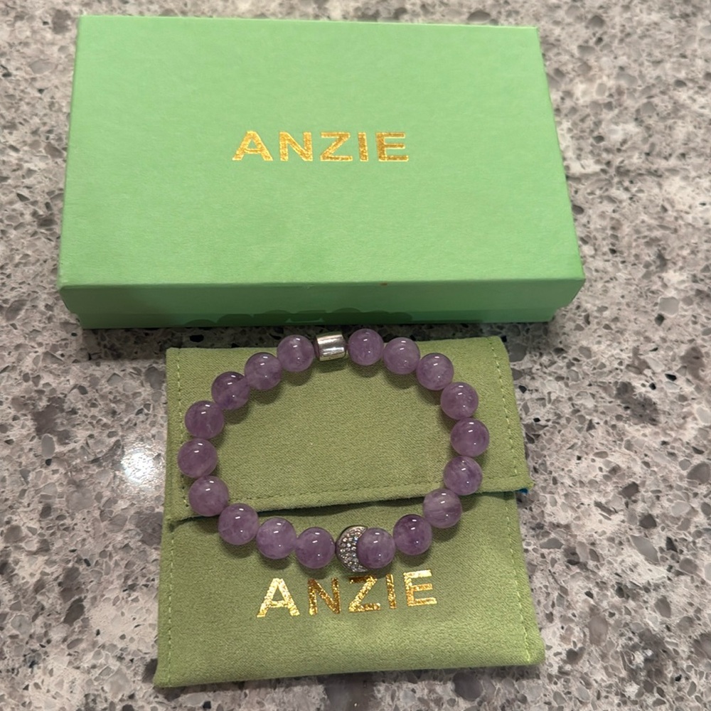 ANZIE
Boheme Beaded Bracelet In Kunzite
Brand new with box, perfect condition